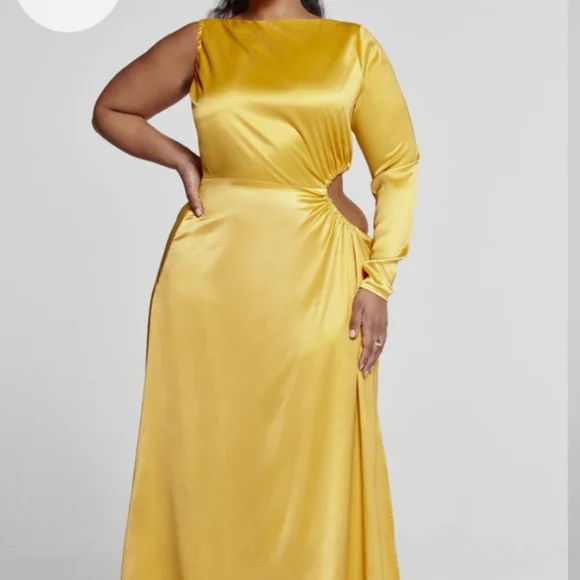 Fashion to Figure Plus Size Kiara One Sleeve Cutout Maxi Dress
